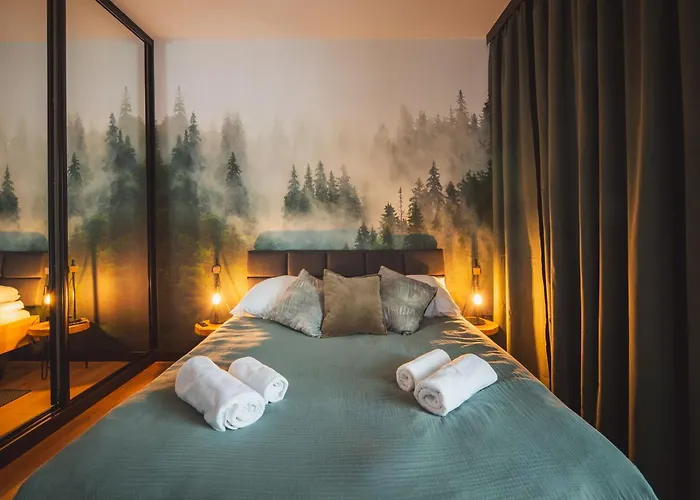 Foggy Forest With Private Sauna *